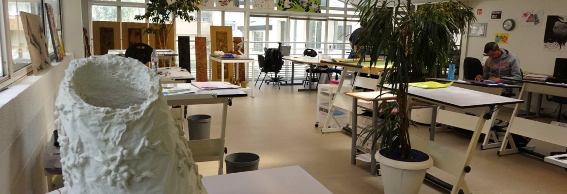 Esat Les Ateliers De La Garenne Nanterre